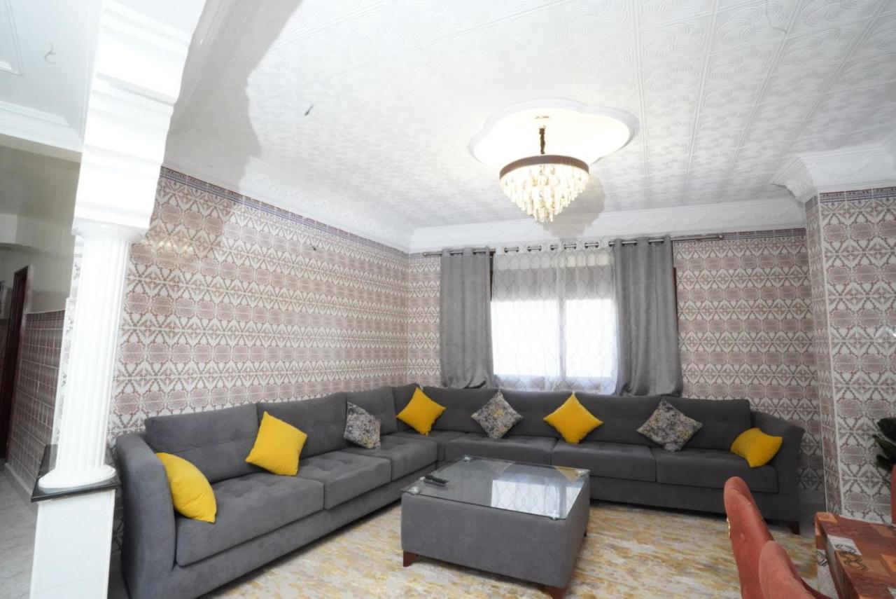 Apartment Oumnia 1 - City Center Tanger Exteriér fotografie