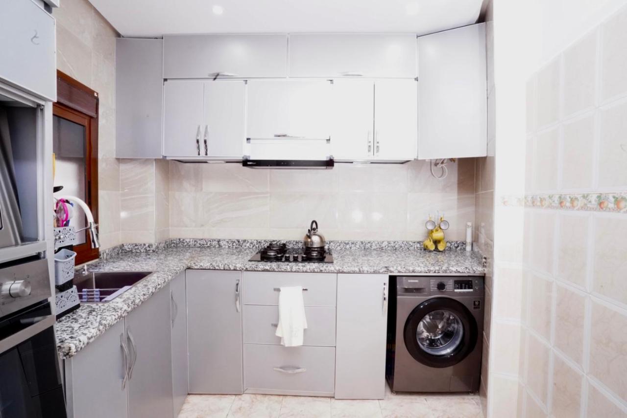 Apartment Oumnia 1 - City Center Tanger Exteriér fotografie